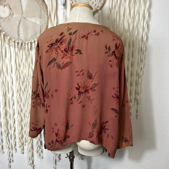 Tienda Ho Rust and Brown Embellished Tie Dye Blouse Free Size - Picture 5 of 7